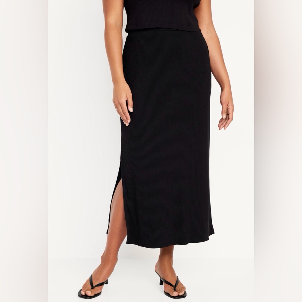 Old Navy black Pull-On Rib-Knit Maxi Skirt, large